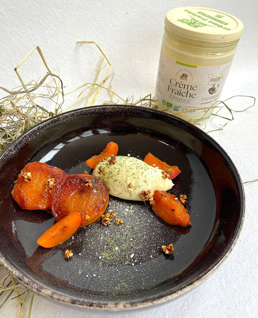 Abricot rôti, chantilly au foin