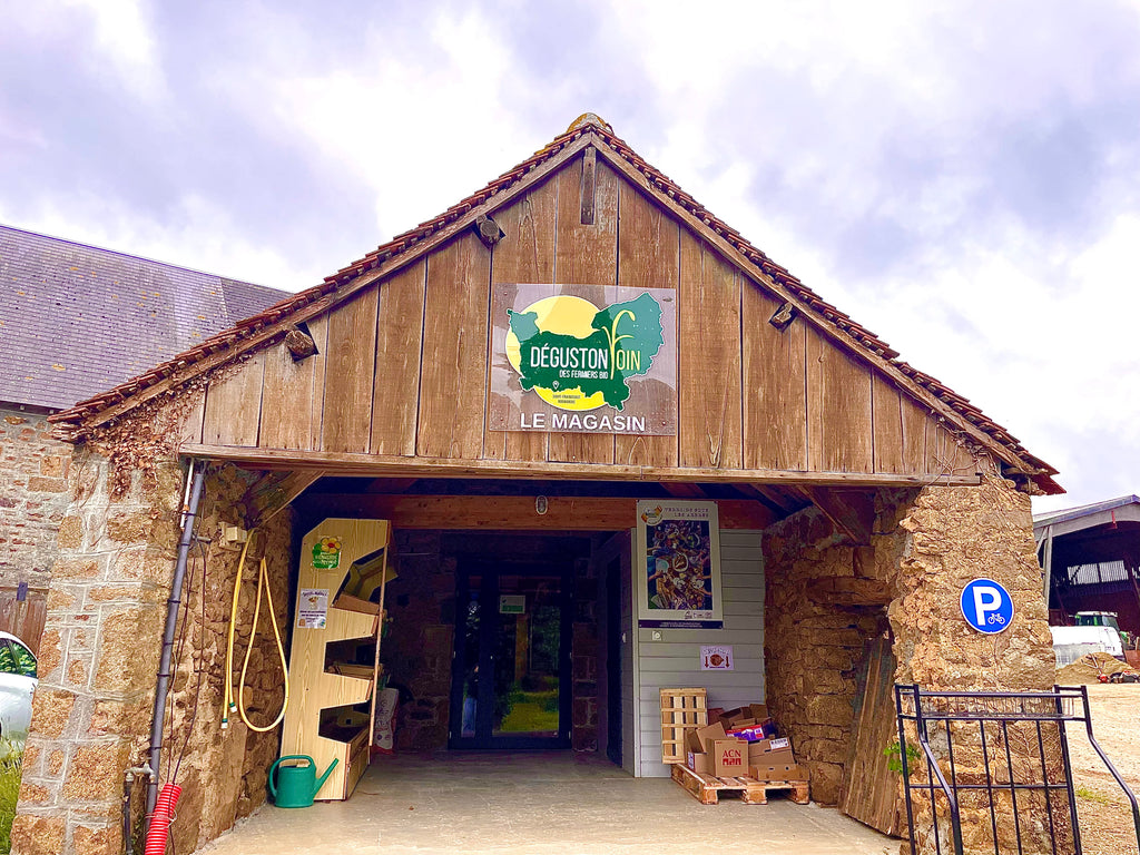 Offre : Carton 6kg foin + Le Petit Panier Bio